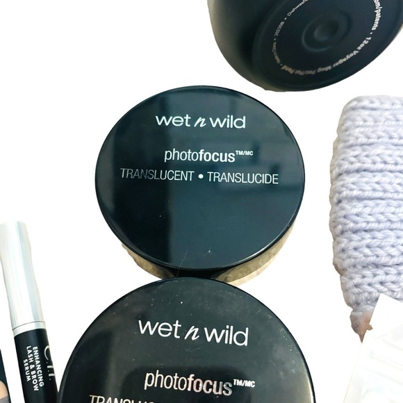 Girly Stuff Assorted Bundle Assorted Lot, Makeup Waterbottle, Hair accessories - Picture 7 of 11